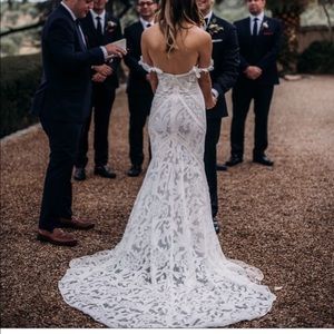 Rue de sein bohemian wedding gown. NEVER WORN